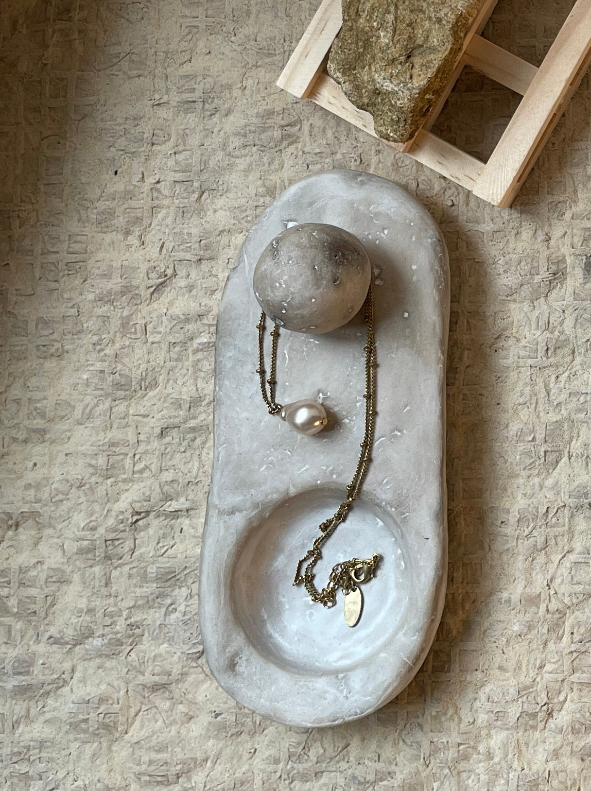 Dahlia ~ Candle Holder Tray