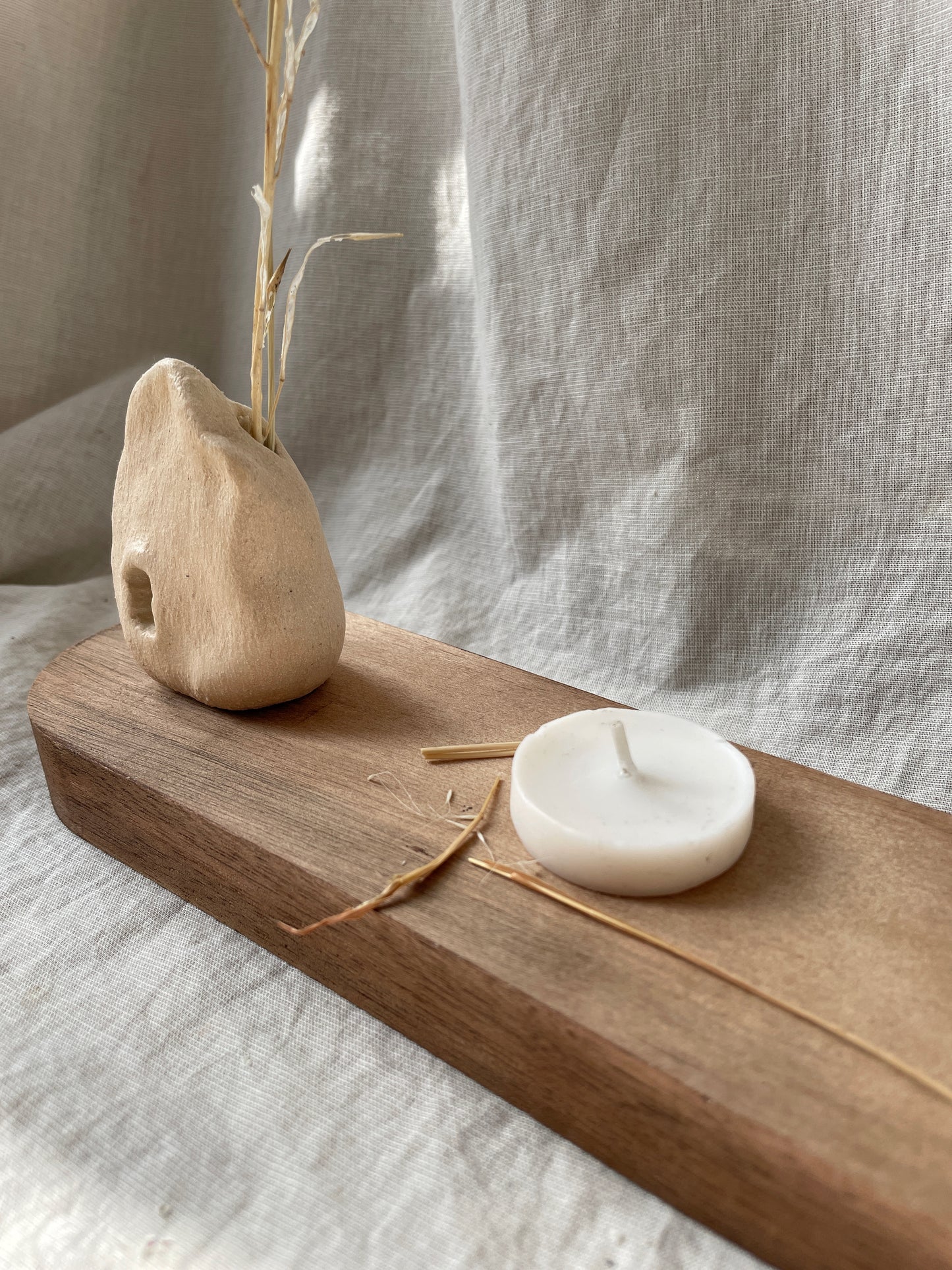 Linen Femme Vase ~ Mini Clay Vessel